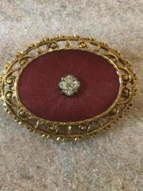 Classic Oval Pin